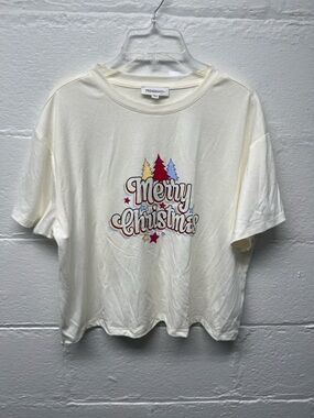 NWT Merry Christmas Graphic Tee
